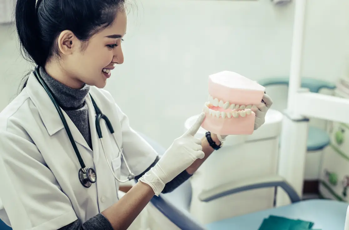 Factors to Consider While Choosing the Right Dental Crown Specialist